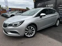 Used Vauxhall Astra Design Edition 100 HP (73 kW) 2017 Silver Hatchback