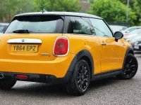 Usado Mini Cooper D Hatch 116 HP (85 kW) 2015 Laranja Citadino