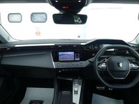 Used Peugeot 308 Allure 134 HP (98 kW) 2025 White Hatchback