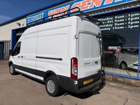 Begagnad Ford Transit 130 HK (95 kW) 2019 Vit Van