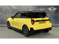 Begagnad Mini Cooper Sport 135 kW (184 HK) 2025 Gul Halvkombi