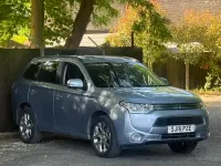 Used Mitsubishi Outlander P-HEV 2015 Blue Estate