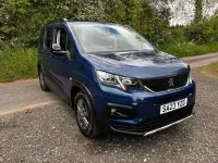 Second-hand Peugeot Rifter Allure 131 CP (96 kW) 2023 Albastru Monovolum