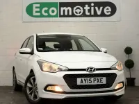 Used Hyundai i20 SE 84 HP (61 kW) 2015 White Hatchback