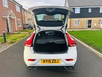 Used Volvo V40 R-Design 190 HP (139 kW) 2015 White Hatchback