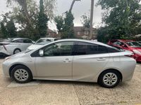 Used Toyota Prius 70 HP (51 kW) 2018 Silver Hatchback