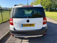 Used Skoda Yeti SE 122 HP (89 kW) 2012 White SUV