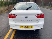 Used Seat Toledo Ecomotive 2015 White Hatchback