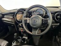 Used Mini Cooper Classic 134 HP (98 kW) 2022 White Hatchback