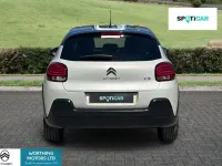 Używany Citroën C3 PureTech 82 KM (60 kW) 2023 Brązowy Hatchback