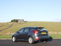 used Ford Focus 1.0 TITANIUM 5DR