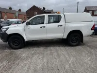 Used Toyota HiLux Active 150 HP (110 kW) 2019 White Pickup