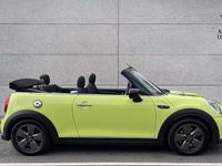 Used Mini Cooper S Classic 176 HP (129 kW) 2022 Yellow Hatchback