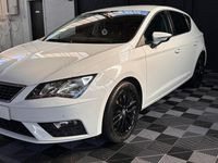 Used Seat Leon SE Dynamic 115 HP (84 kW) 2019 White Hatchback