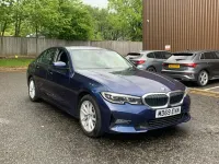 Begagnad BMW 330e Sport Line 288 HK (211 kW) 2020 Blå