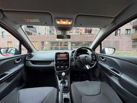 Used Renault Clio IV Dynamique 2015 Red Hatchback