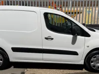 Used Peugeot Partner 2018 White