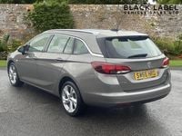 Used Vauxhall Astra SRi 150 HP (110 kW) 2017 Grey Estate