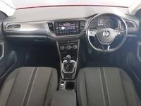 Used VW T-Roc Design 115 HP (84 kW) 2019 Red SUV
