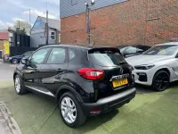 Używany Renault Captur Dynamique 90 KM (66 kW) 2015 Czarny SUV