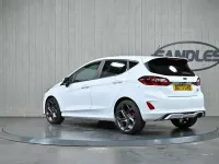 Używany Ford Fiesta ST 200 KM (147 kW) 2023 Biały Hatchback