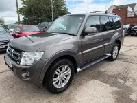 Used Mitsubishi Shogun 197 HP (144 kW) 2014 Brown SUV