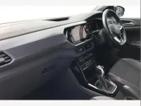 Usado VW T-Cross Life 115 HP (84 kW) 2025 Cinzento SUV