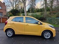 Used Kia Picanto 66 HP (48 kW) 2024 Yellow Hatchback