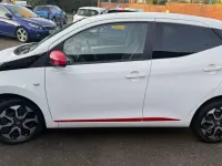 Used Toyota Aygo Trend 72 HP (52 kW) 2019 White Hatchback
