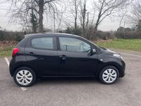 Usado Citroën C1 Feel 82 HP (60 kW) 2016 Preto Citadino