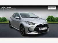 New Toyota Yaris Hybrid Design 116 HP (85 kW) 2025 Silver Hatchback