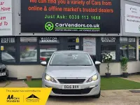 Begagnad Peugeot 308 Active 120 HK (88 kW) 2015 Silver Halvkombi