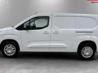 Used Vauxhall Combo 101 HP (74 kW) 2023 White MPV