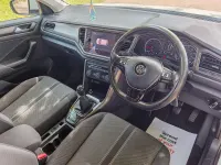 Used VW T-Roc SE 115 HP (84 kW) 2018 White SUV