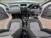 Used Dacia Duster Prestige 115 HP (84 kW) 2016 White SUV
