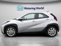 Used Toyota Aygo X PURE 71 HP (52 kW) 2023 Silver SUV