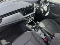 Used Skoda Kamiq SE 95 HP (69 kW) 2022 White SUV