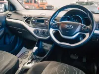 Used Kia Picanto 84 HP (61 kW) 2014 Blue Hatchback