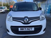 Usado Renault Kangoo Business 94 CV (69 kW) 2021 Blanco Monovolumen