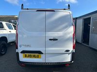 Used Ford Transit Custom 105 HP (77 kW) 2019 White Van