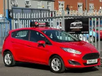 Used Ford Fiesta Zetec 82 HP (60 kW) 2015 Red Hatchback