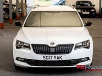 Used Skoda Superb SportLine 190 HP (139 kW) 2017 White Estate