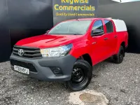 Used Toyota HiLux Active 150 HP (110 kW) 2019 Red Pickup
