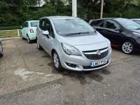Używany Vauxhall Meriva 2017 Srebrny Minivan
