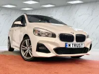 Begagnad BMW 220 M Sport 190 HK (139 kW) 2020 Vit Minibuss