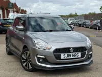 Usado Suzuki Swift 90 CV (66 kW) 2019 Plateado Utilitario