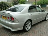 Used Lexus IS300 211 HP (155 kW) 2002 Sedan