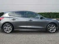 Używany Ford Focus ST-Line 2024 Szary Hatchback