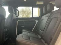 Used Land Rover Defender SE Dynamic 350 HP (257 kW) 2025 White SUV