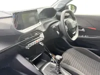 Used Peugeot 208 Active+ 102 HP (75 kW) 2023 White Hatchback
